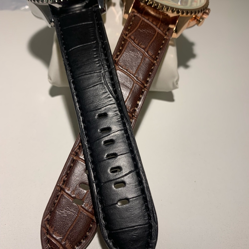 Luxury Watch Men’s - B. Navitimer - Picture 2 of 14